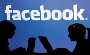 Співробітниця Facebook випустила книгу